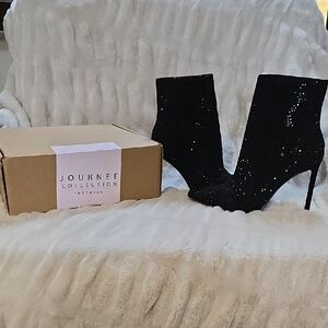 Journee Collection Women's Black Sequin Ankle Boots New Sz 7